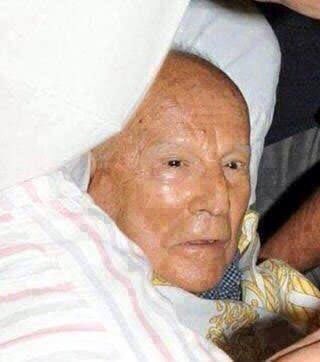 Sol Yumruk tweet media