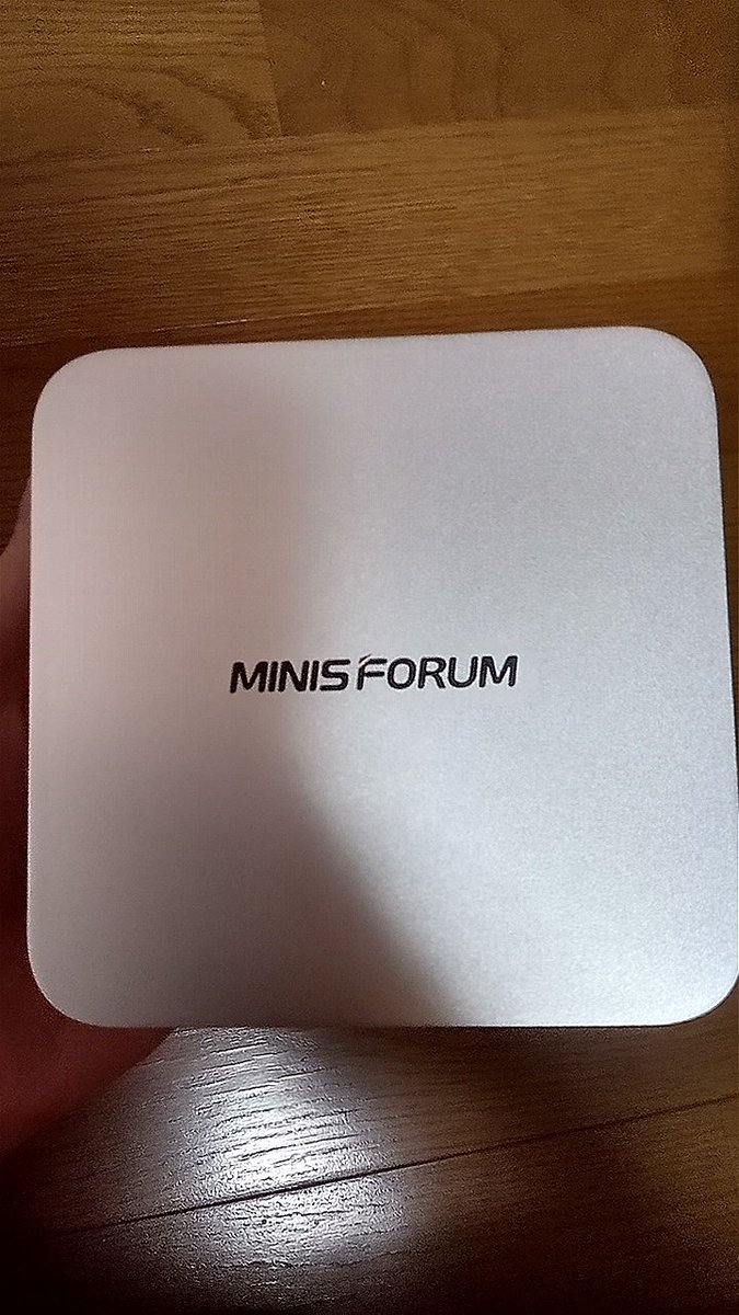 こちらの景品が本日無事手元に届きました！
ミニPCに相応しいコンパクトさに驚いておりますw
これから大切に使わせていただきます、素敵なプレゼント本当にありがとうございましたー！