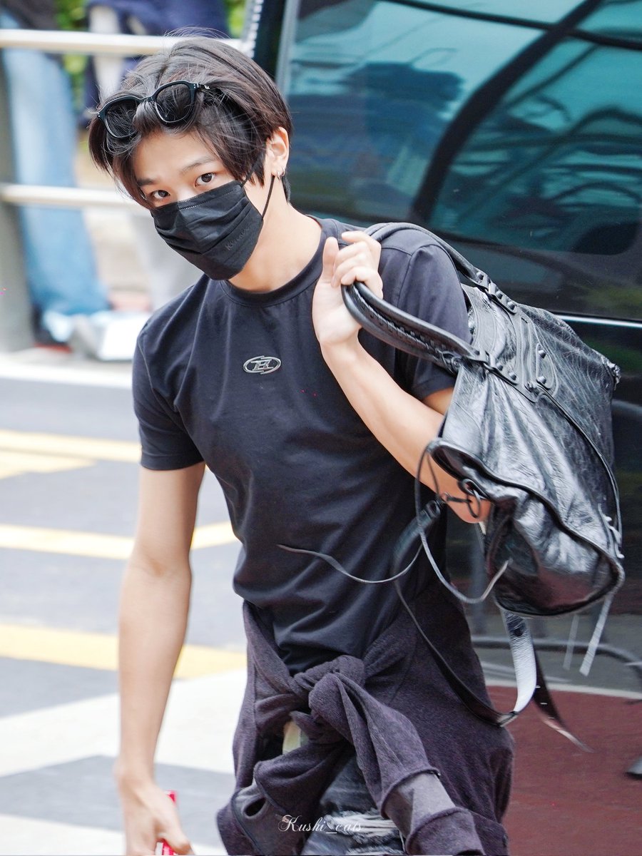 250912 RIKU pre 👓 RayBan RB7259D Optics 👕 BORN TO WIN Silver B