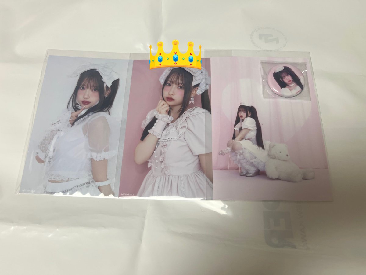 Lu7_Scamander's tweet photo. @Chine__yu11 検索より失礼します。
写真1枚目所持しているのですが、👑をつけたものとの交換希望です。
ご検討よろしくお願いします。 https://t.co/kObEz5xbW6