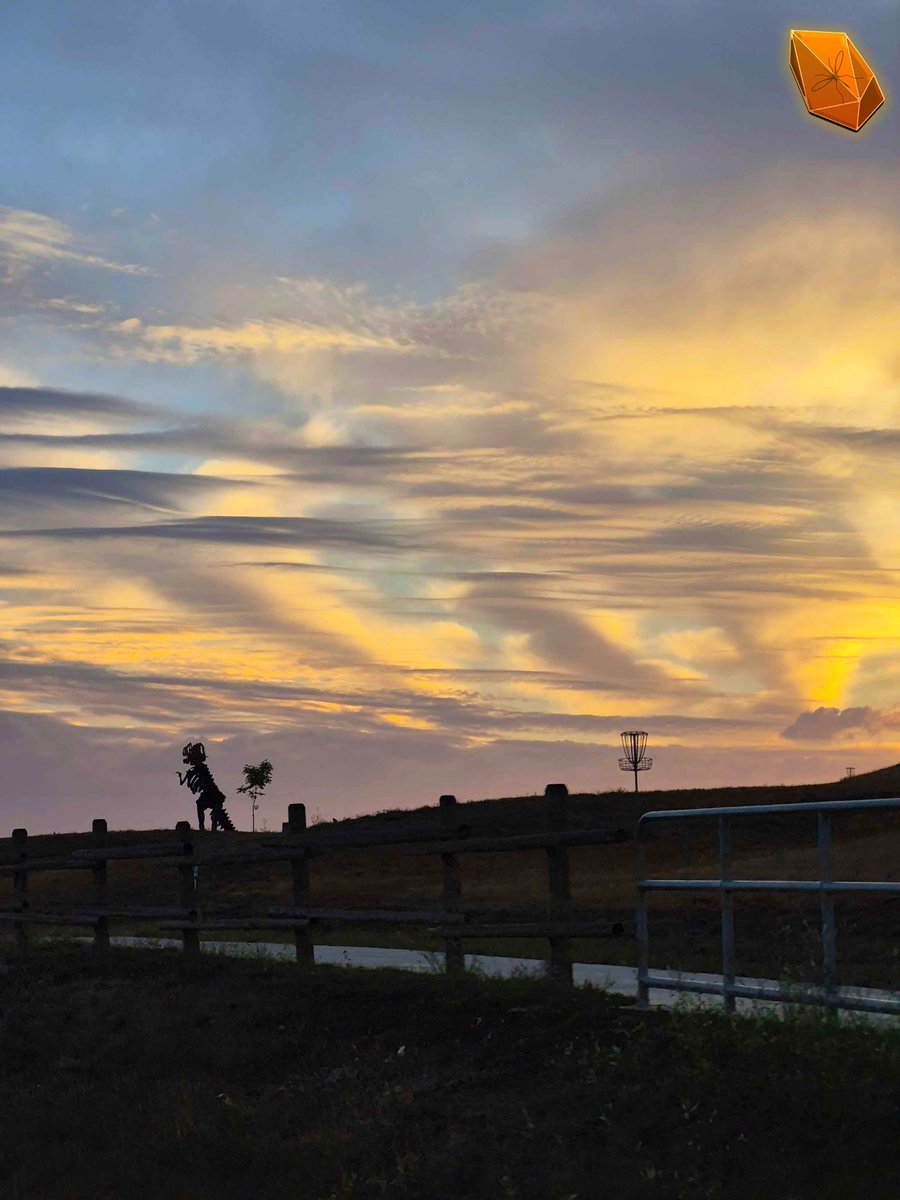 The Forgotten Ruler looking over his Fallen Kingdom. 

#Tyrannosaurusrex #Trex #Dinosaur #JurassicPark