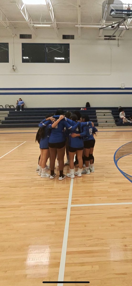 Day 1 of the FBISD sub varsity tournament! #Freshmencheckingin