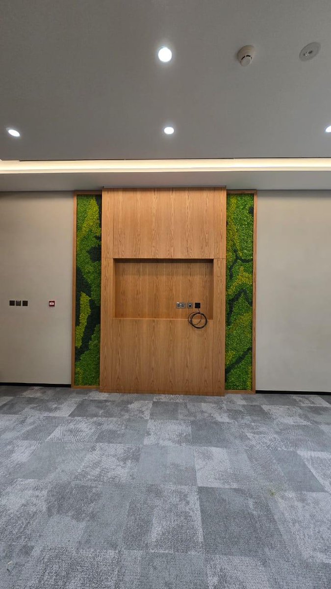 Greenmosswall's tweet image. 🌿✨ Transforming an Office into a Green Oasis! ✨🌿

🌐 greenartfactory.ae
☎ Voice/WhatsApp: +971 56 95 88 315 
📧 info@greenartfactory.com

#GreenArtFactory #OfficeInteriorDesign #ArtificialPlants #PreservedMossWall #MixMossWall #Hangingplants #CreativeTeam #Moss #UAE