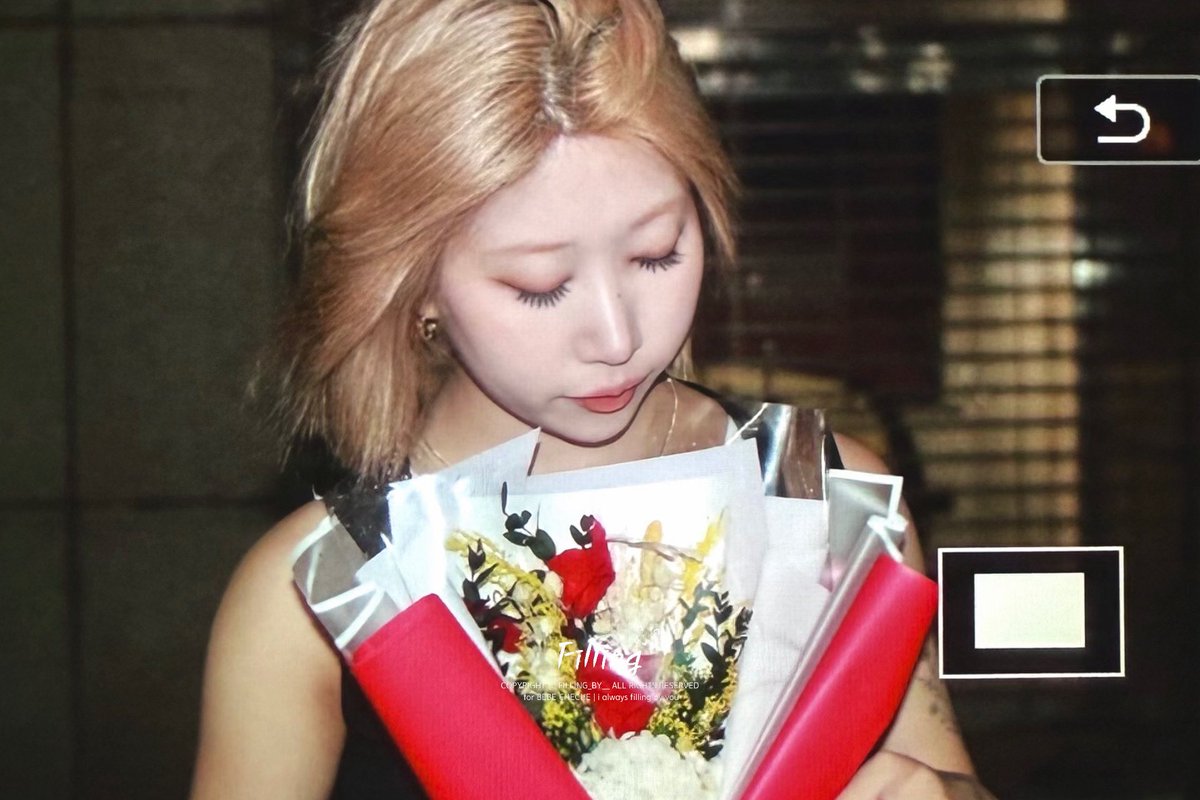 250912 pre

🌹

#CHECHE #BEBE #채채 #정채연 #베베