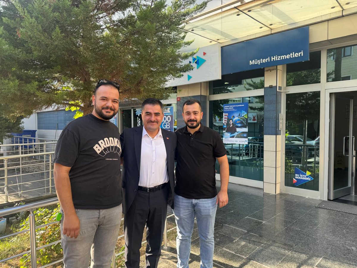TurkiyeHaberis's tweet photo. Genel Başkanımız Nuh Galip Topak'tan üyelerimize ziyaret!

Genel Başkanımız Nuh Galip Topak, iş yerlerini ziyaret ediyor ve üyelerimizle bir araya gelerek çalışma koşulları ve güncel gelişmeler üzerine görüşmeler gerçekleştiriyor.

🔗https://t.co/ySsawbuXZs

@NuhGalipTopak