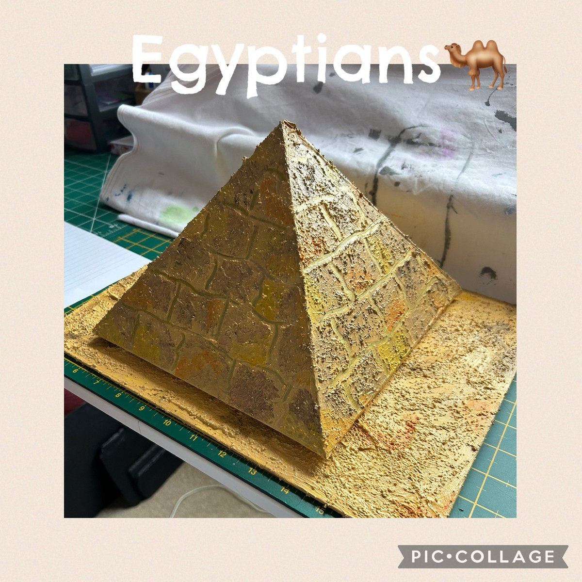 belindajohn71's tweet image. Ready for the class display @OURLADYSASPULL- materials used recycled card, masking tape, acrylic paint and Windsor &amp;amp; Newton large grain gel #modelmaking #egyptiantopic #painttextures #colourmixing
