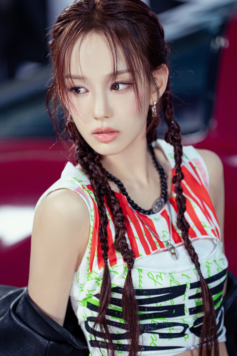 izna_offcl's tweet image. 'Not Just Pretty' Behind the Scenes #2
#RYUSARANG

izna 2nd Mini Album 'Not Just Pretty'
2025.09.30 6PM (KST)

💿 Pre-Save
lnk.to/izna_NotJustPr…

#izna #이즈나 #유사랑
#NotJustPretty #izna_NotJustPretty