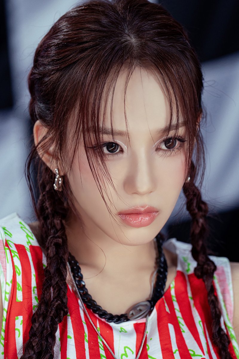 izna_offcl's tweet image. 'Not Just Pretty' Behind the Scenes #2
#RYUSARANG

izna 2nd Mini Album 'Not Just Pretty'
2025.09.30 6PM (KST)

💿 Pre-Save
lnk.to/izna_NotJustPr…

#izna #이즈나 #유사랑
#NotJustPretty #izna_NotJustPretty