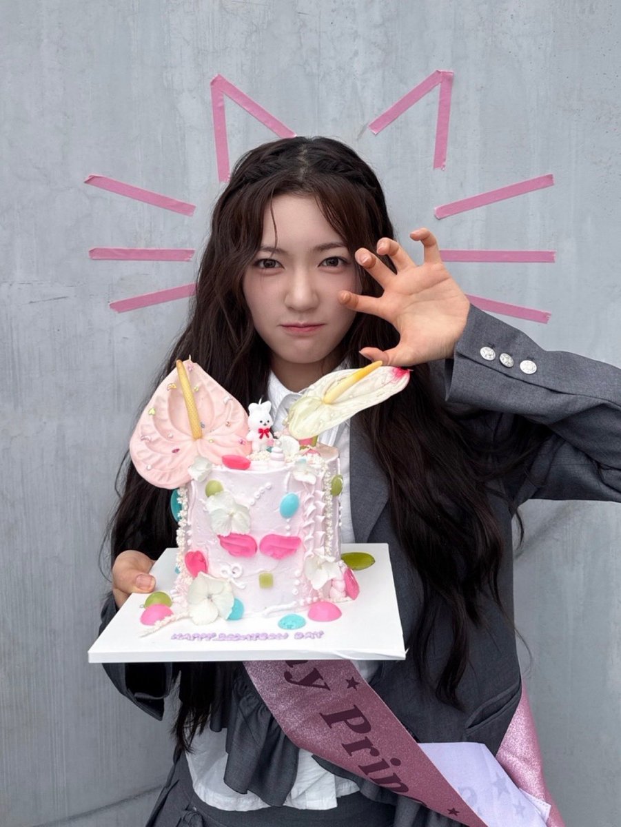 [#서현]

@💟 HAPPY SEOHYEON DAY @💟

오늘은 초가을의 달 서현이의 생일 🎂🎉 

#명창토끼_서현아_생일축하해
#HAPPY_SEOHYEON_DAY