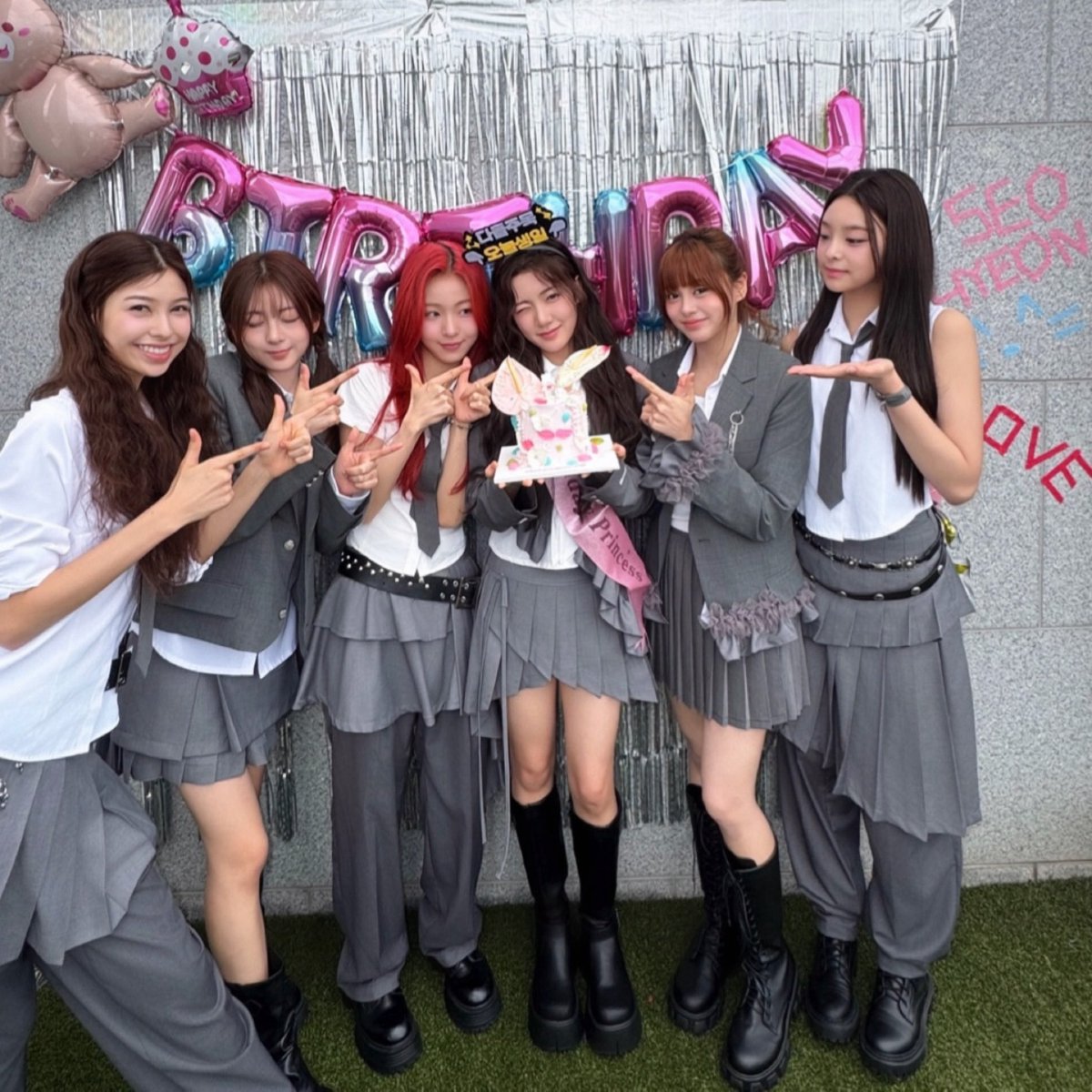 AtHeart (@atheart_titan) on Twitter photo 