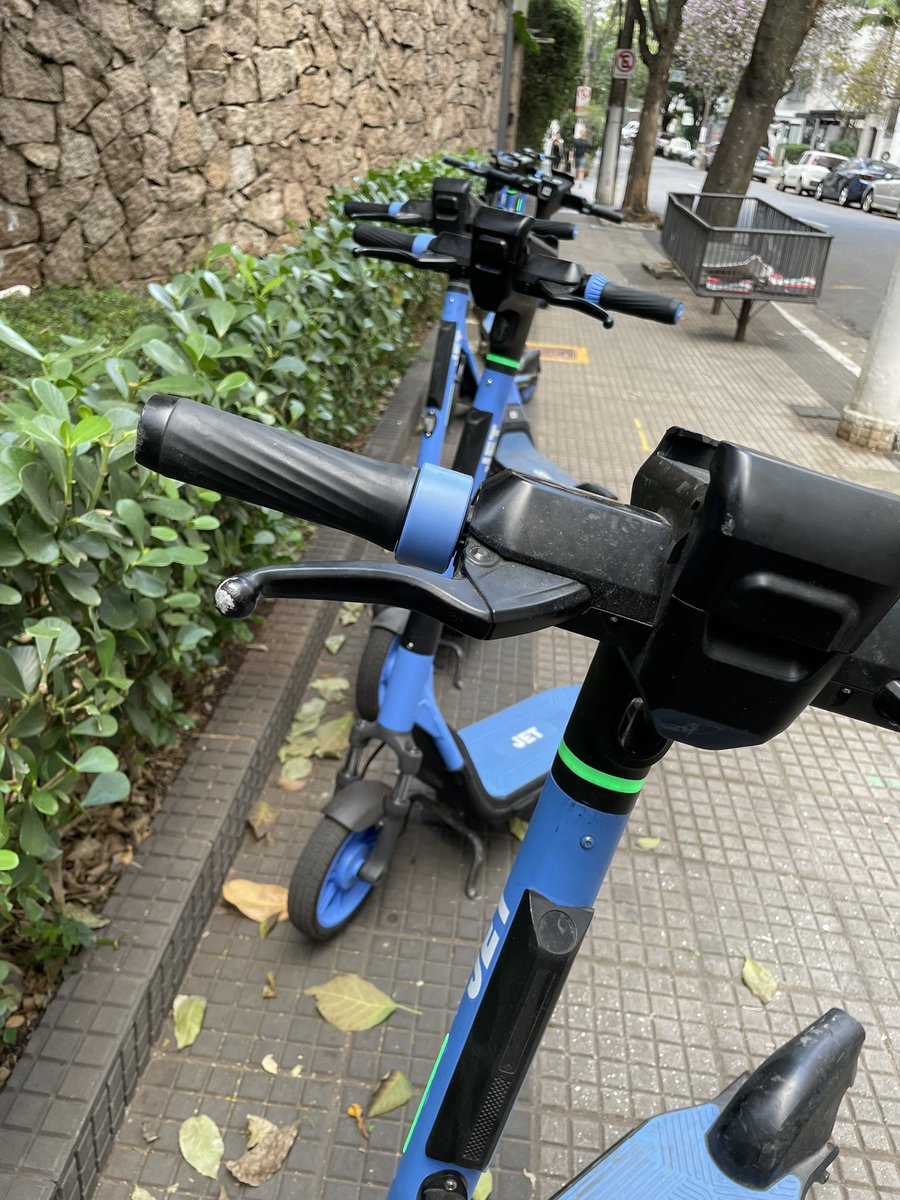 FernandoBonass4's tweet photo. FODA-SE O PEDESTRE EM
HIGIENÓPOLIS!!!! https://t.co/Iua5vuljnK