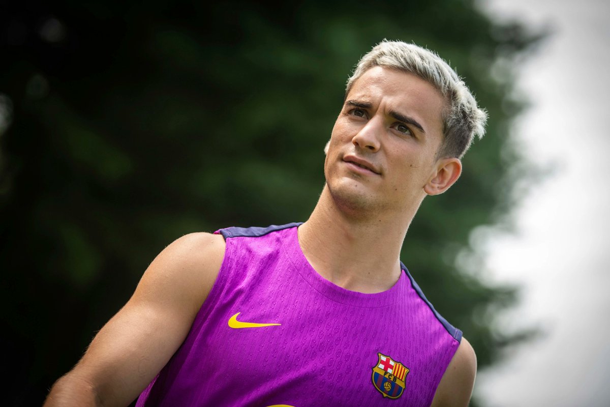 FCB World tweet media