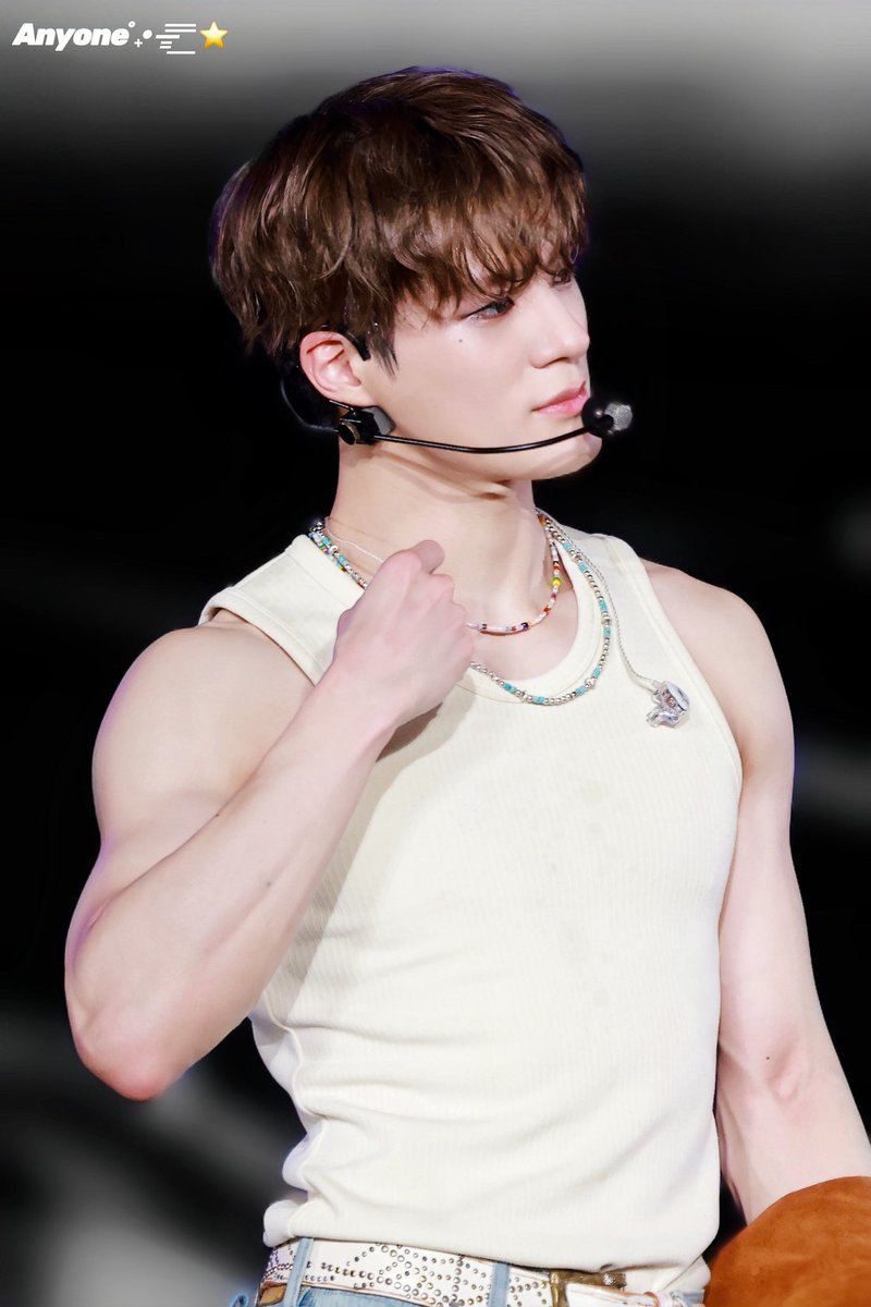 Anyone01_'s tweet image. 250830  𝐓𝐃𝐒𝟒 𝐢𝐧 𝐇𝐊

이런 상념에 빠지다⋆ ₊ ﾟ ෆ * ₊ ⋆

#제노 #JENO #ジェノ #李帝努 #NCTDREAM