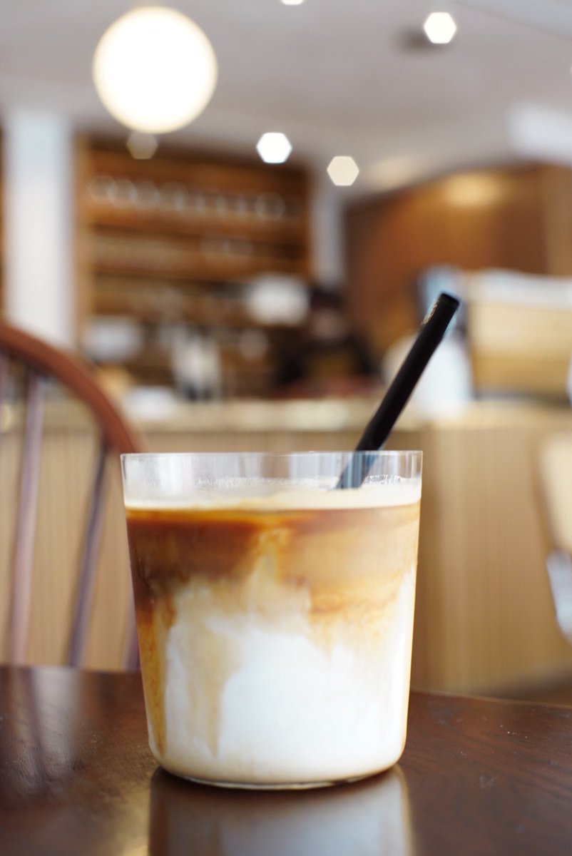 marble | 蔵前

蔵前の人気店。
プリン食べようと思ってたけど提供時間前に入店しちゃったのでピスタチオバスクチーズケーキに変更。
ピスタチオのバスクチーズケーキって食べたことが無かったから新鮮！もちろん美味い😋

#カフェ巡り