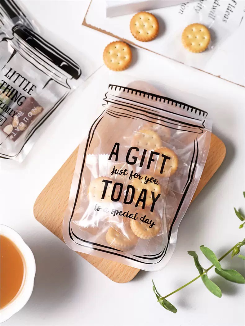 GFortune115's tweet image. Stand up pouch with bottle patterns and English printing, your snack products deserve it!
#StandUpPouches #bottledesign #printingdesign #Snacks