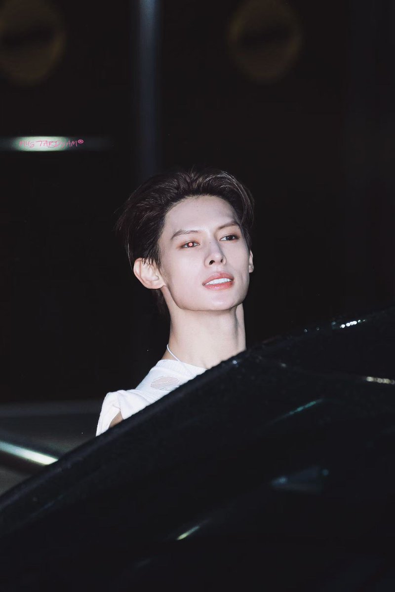 vampire

250912 #JAMES #제임스 #CORTIS #코르티스