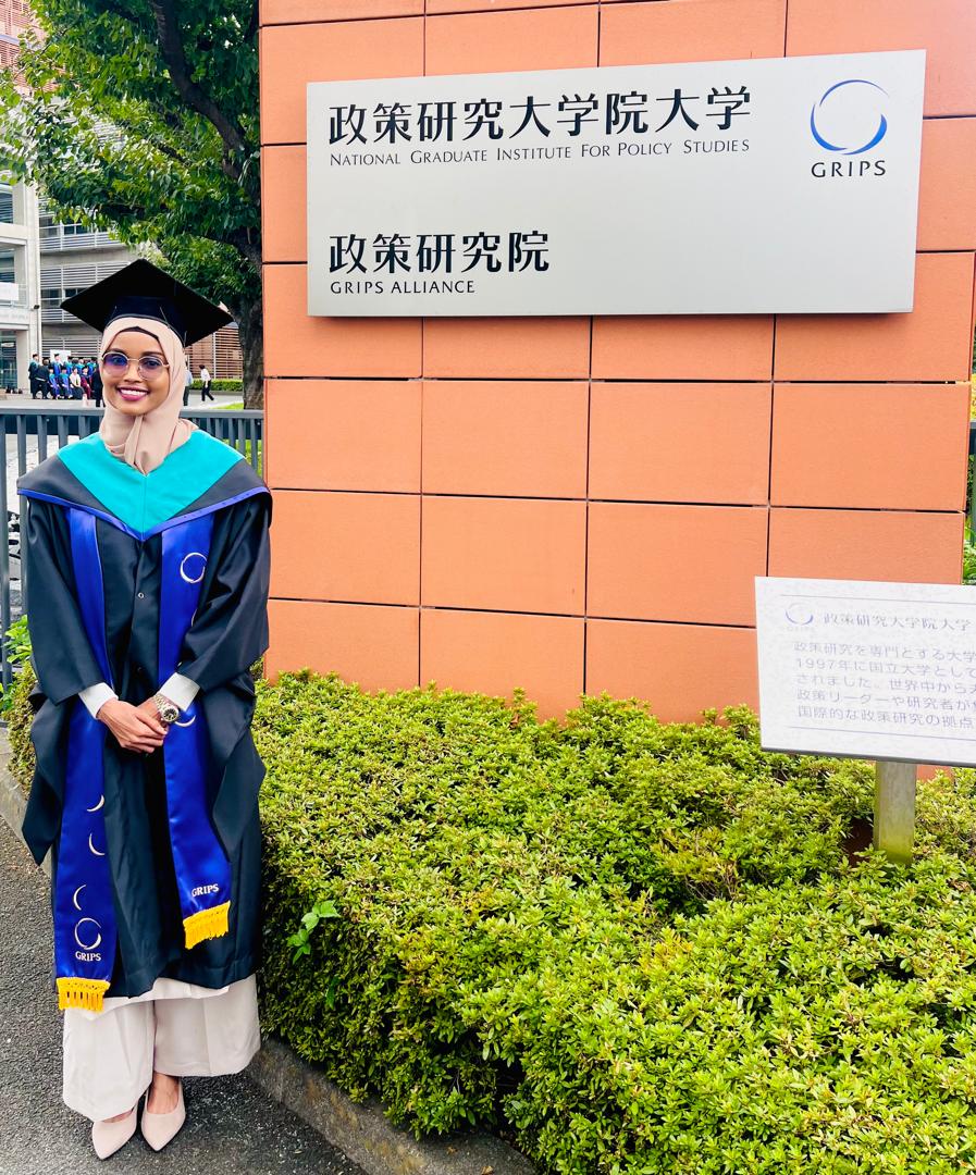 SomJapanAlumni's tweet photo. .@SomJapanAlumni congratulates @BintiLohow on completing her Master’s in Public Finance, with a focus on Tax Policy, at the @GRIPS_Info, Japan. We are very proud of you and warmly welcome you to the Somali-Japan Alumni Network. https://t.co/RQTVce6V6f