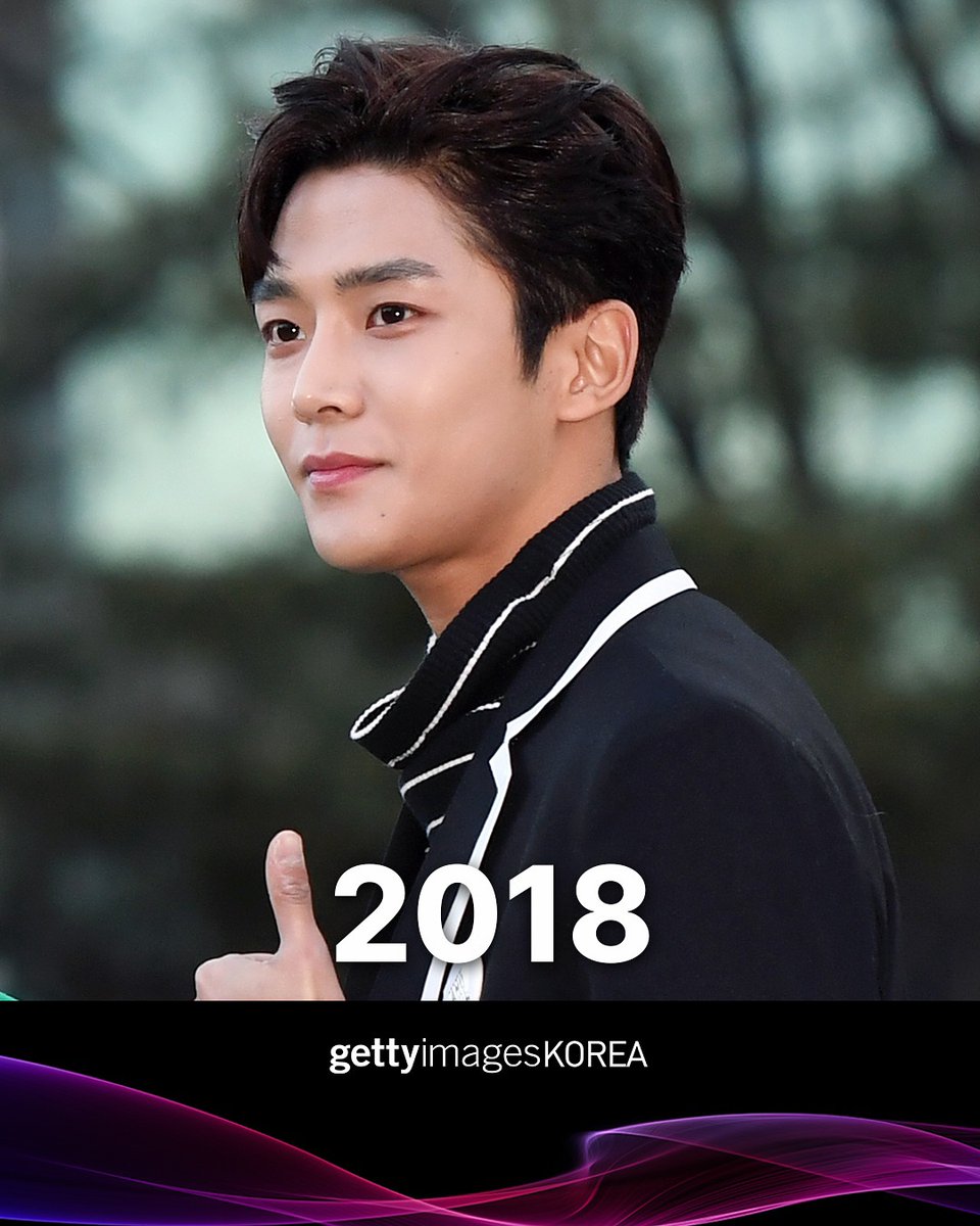 raelle0807's tweet image. 250911 게티이미지 코리아 Instagram 

⌛ 게티이미지로 보는 그 시절 EP.10
Then &amp;amp; Now EP.10 | Rowoon through the years
💬 “Which year do you think he shone the most?”
-
📸 Copyright ⓒ Getty Images. All Rights Reserved.
📥 DM for Collab

instagram.com/p/DOdWYtLEcFS/…

#GettyImages