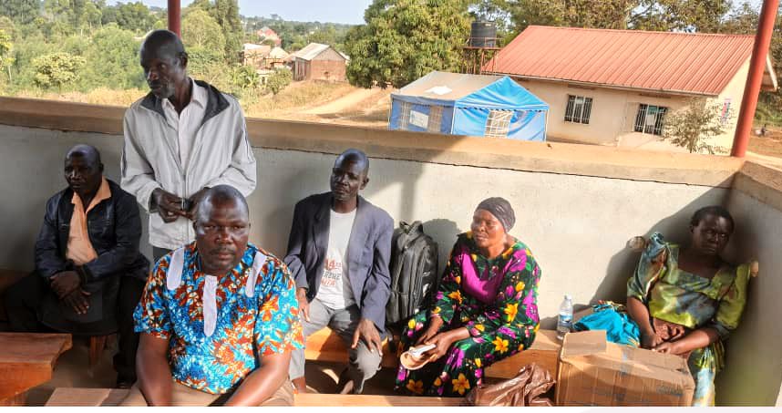 Great progress in Masaka; We're working with Foho the CBO, LC 1 Chairpersons, and VHTs at Kamulegu HCIII to boost immunization demand. The LCs have pledged to help VHTs find children who've missed their shots. 

Community power at work 💪🏾

#ImmunizationSavesLives #vaccineswork