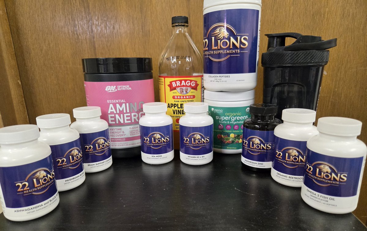 GKristinaDawn's tweet photo. Put some pep in your step this morning 🌄. See my power drink 👇 with supplements from @22lionsbookshop
@DanDesmarques #RockYourDay @ledzeppelin #BronYAurStomp
https://t.co/GxFyo64NhL https://t.co/sYrqSe2b7m