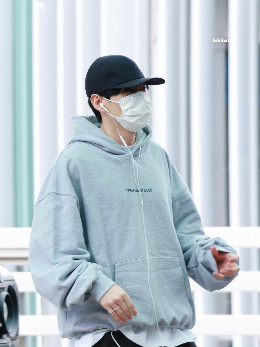 bikkott's tweet image. 250912 ICN 출발✈️

🐰

#은혁 #Eunhyuk #슈퍼주니어 #슈주