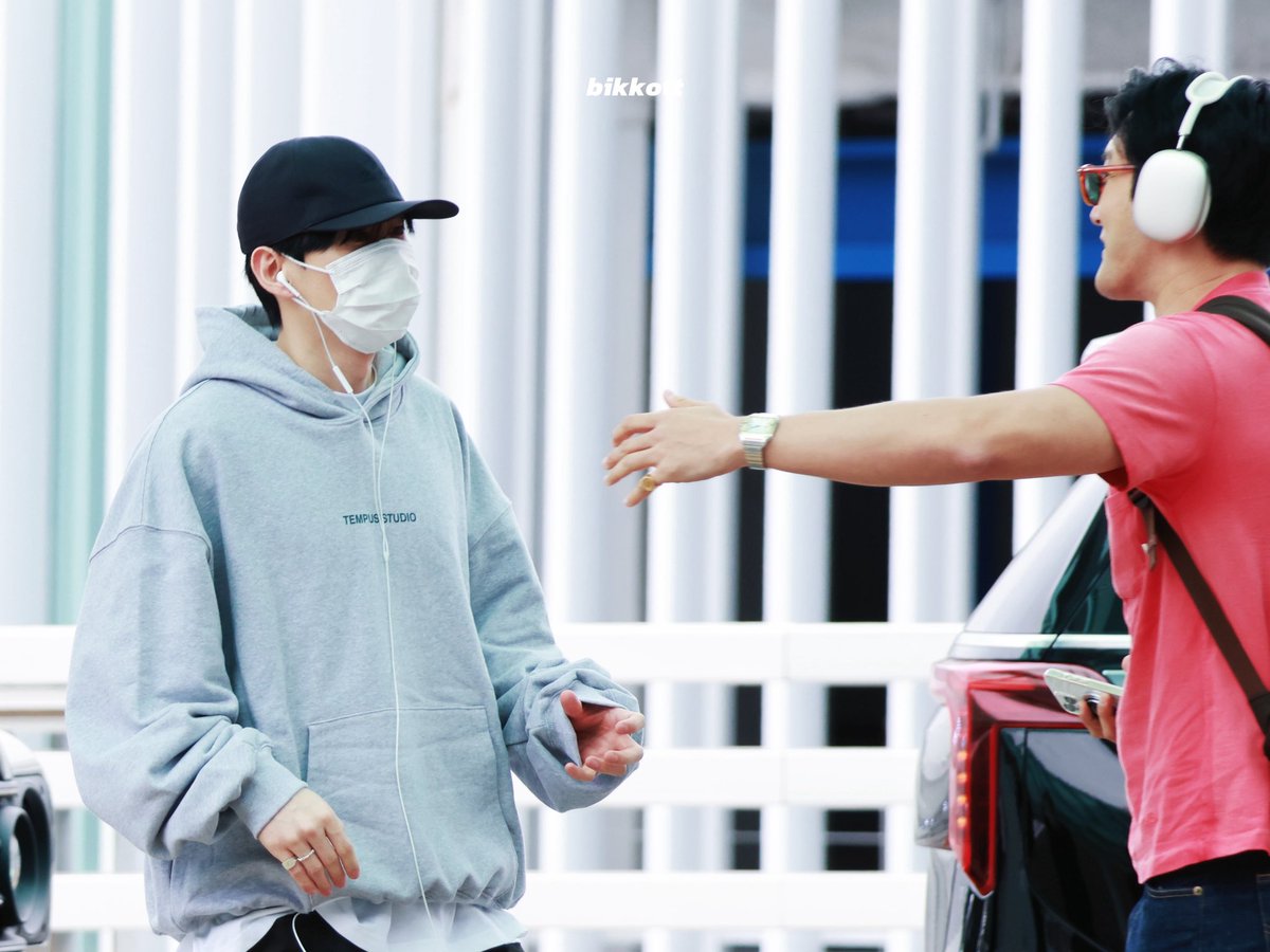 bikkott's tweet image. 250912 ICN 출발✈️

🐰

#은혁 #Eunhyuk #슈퍼주니어 #슈주