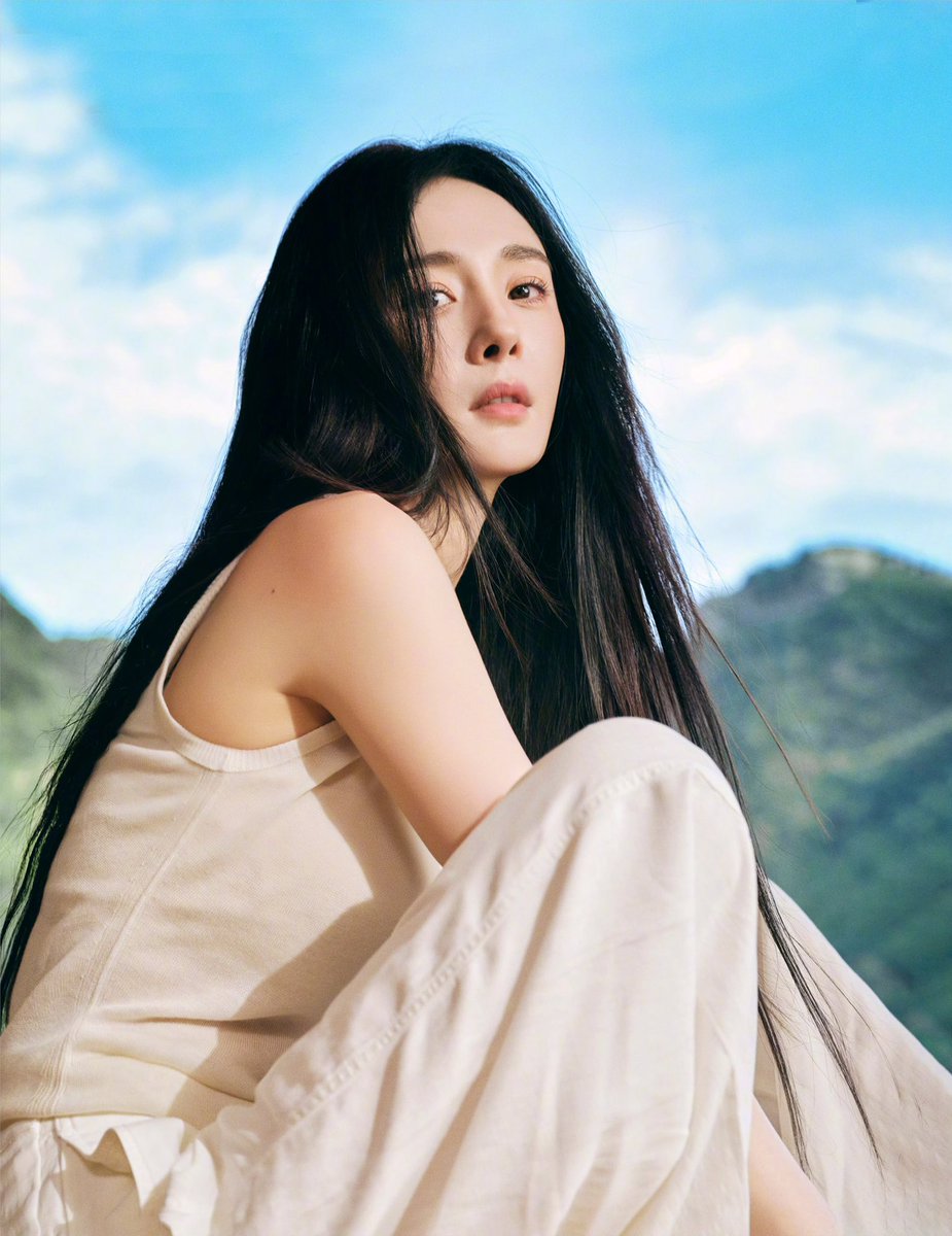 #YangMi studio share birthday photoshoot !! (4/5) 🫠❤️