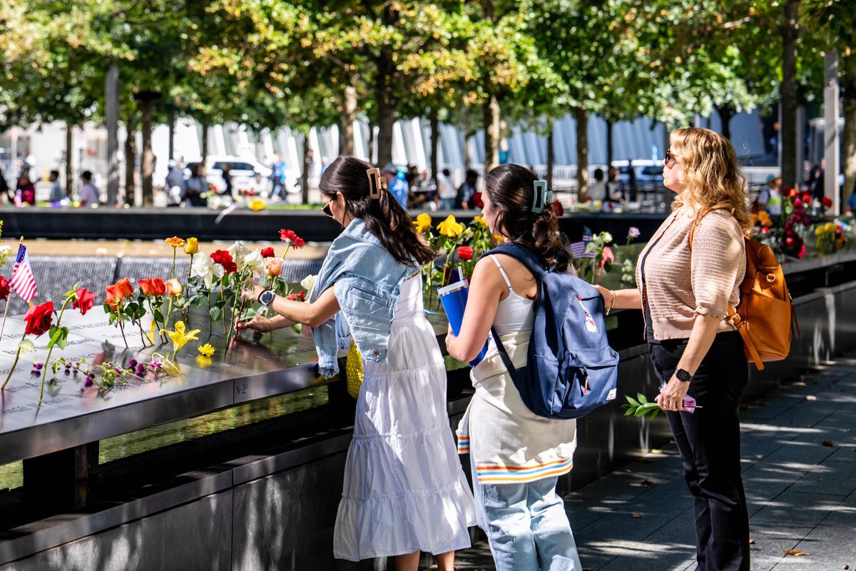 ChinaDaily's tweet photo. People mourn for the victims at the National September 11 Memorial & Museum in New York, the United States, Sept 11, 2025. Thursday marked the 24th anniversary of the 9/11 attacks. #US #911Day #September11 https://t.co/dinLp5IK63