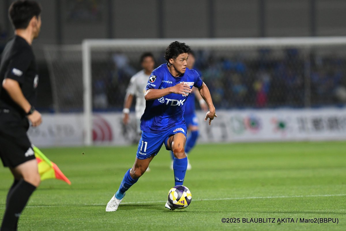 blaublitz_akita's tweet photo. 𝟵.𝟭𝟰 𝗘𝗩𝗘𝗡𝗧 𝗜𝗡𝗙𝗢𝗥𝗠𝗔𝗧𝗜𝗢𝗡
BLAU FAMILIE会員👥
先着200名限定❗️選手カード🃏

今節は…❕
 #梶谷政仁 選手&amp; #���内智葵 選手のカードを配布✨
毎試合ゲットして全選手を集めよう👍

ファンクラブ入会はこちら👥
https://t.co/KwGGnv9Y7n

#ブラウブリッツ秋田 #秋田一体魂 https://t.co/jY4QSyDSBp