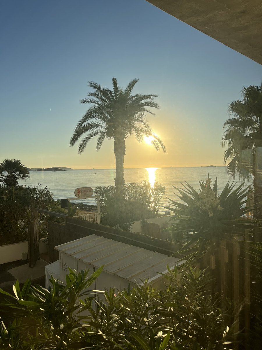 SpicerKerrie's tweet photo. Early mornings 🌅 https://t.co/EvJnAqugae