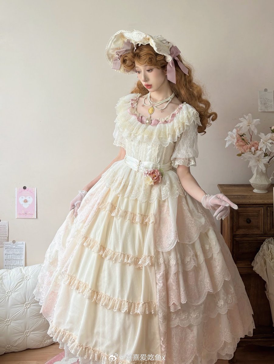 Morpho Rebellion Rose ロリータ ゴスロリ Morpho Rebellion Rose ロリータ ゴスロリ Roses on the Roof