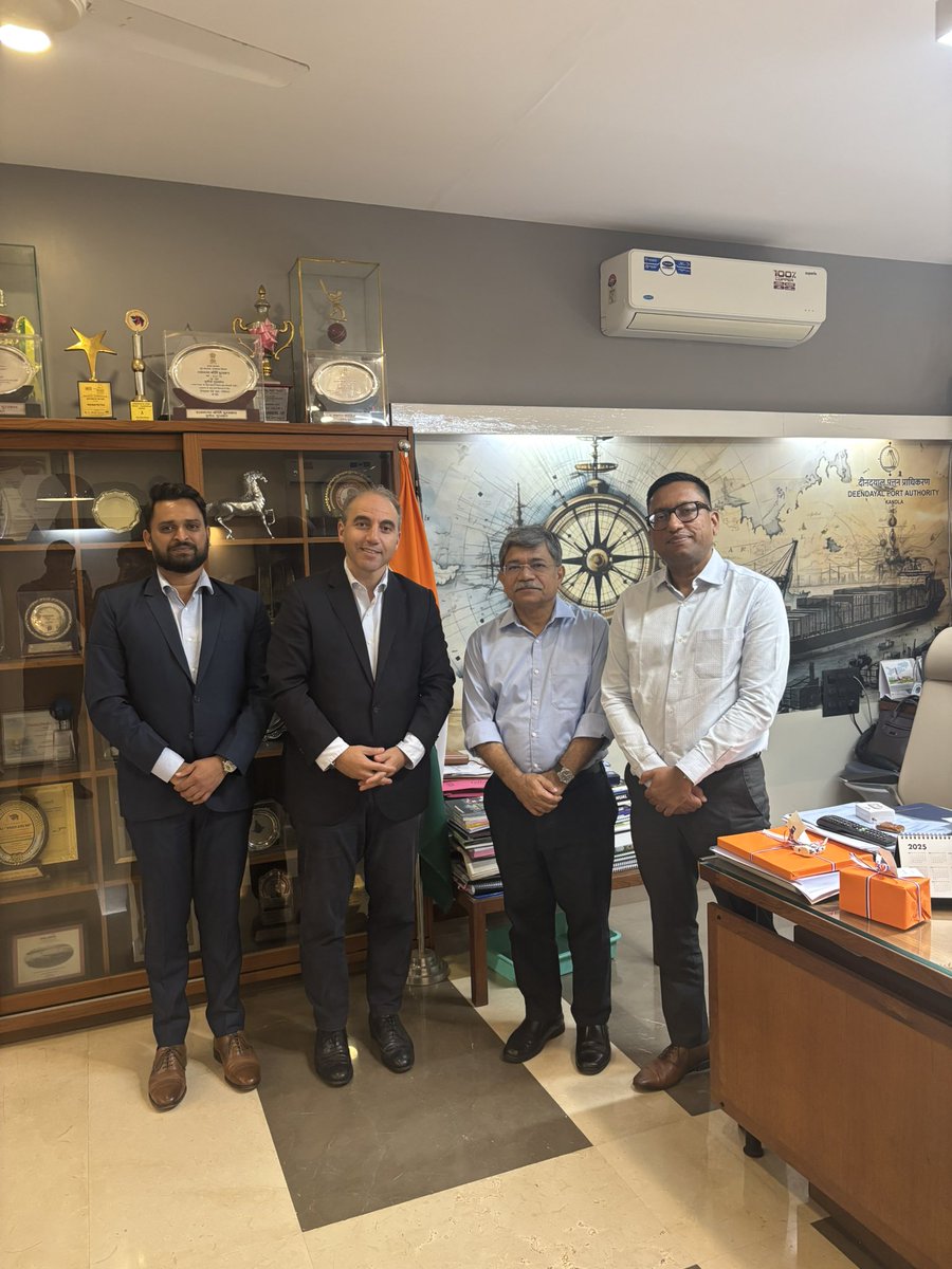 NL Consulate Mumbai (@nlinmumbai) on Twitter photo Consul General Nabil Taouati visited Kandla in Gujarat, and discussed with #SushilKumarSingh Chairman, <a href="/Deendayal_Port/">Deendayal Port Authority, Kandla</a> opportunities to deepen and broaden greening & digitalization of ports & shipping. NL 🇳🇱& India 🇮🇳 are Strategic Partners in Maritime. #ZeroEmissionShipping Consul General Nabil Taouati visited Kandla in Gujarat, and discussed with #SushilKumarSingh Chairman, <a href="/Deendayal_Port/">Deendayal Port Authority, Kandla</a> opportunities to deepen and broaden greening & digitalization of ports & shipping. NL 🇳🇱& India 🇮🇳 are Strategic Partners in Maritime. #ZeroEmissionShipping