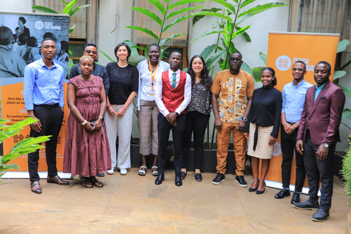 TEACH4UG's tweet image. 1/7

@TEACH4UG  hosted a powerful Peer-to-Peer Learning Exchange in Kampala, bringing together Recruitment Leads from Sierra Leone, Liberia &amp;amp; Niger, alongside global specialists from @TeachForAll  .

#TeachForAll #TeachForUganda #Leadership #Collaboration