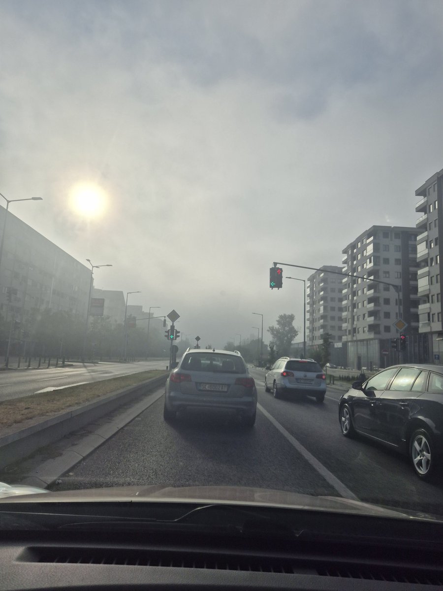 Не бе, не е загадено, така изгледа само 🤢