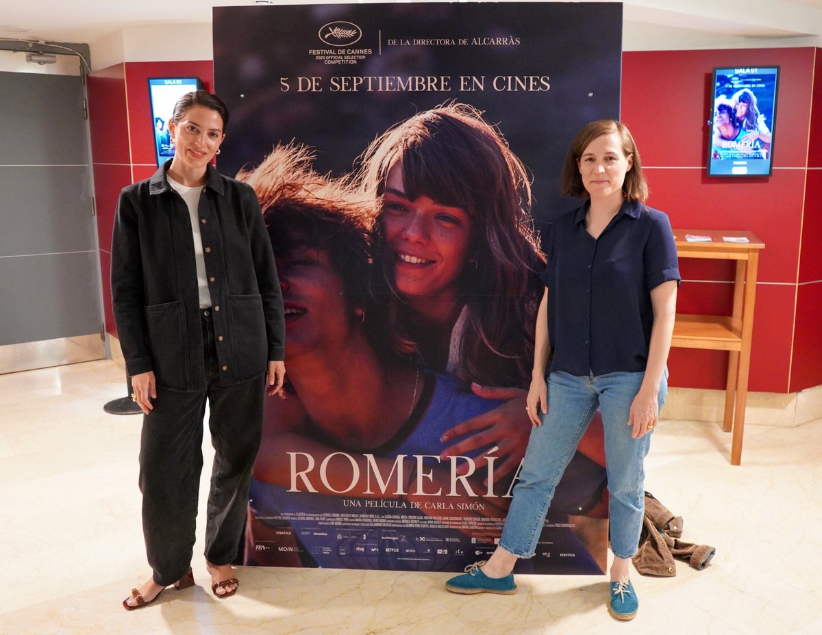 Gran acontecimiento ayer en #CinesZoco con el pase de #Romería dentro del Proyecto Viridiana. 
Más de 400 personas pudieron asistir en nuestras 4 salas al coloquio con Carla Simón, moderado por Bárbara Lennie. Muchas gracias a las invitadas y a <a href="/proyviridiana/">Proyecto Viridiana</a> <a href="/ElasticaFilms/">elasticafilms</a> 😍😍