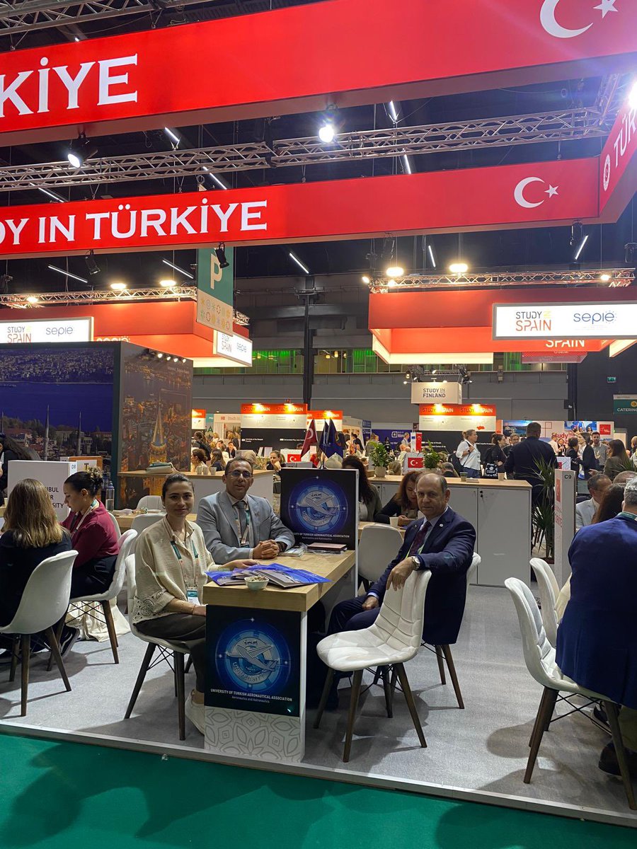 Üniversitemiz EAIE 2025 Fuarına katıldı

Üniversitemiz, Avrupa'nın en büyük uluslararası eğitim etkinliklerinden biri olan EAIE (European Association for International Education) 2025 Fuarına katıldı. 

9-12 Eylül 2025 tarihlerinde İsveç'in Göteborg kentinde, Svenska Mässan