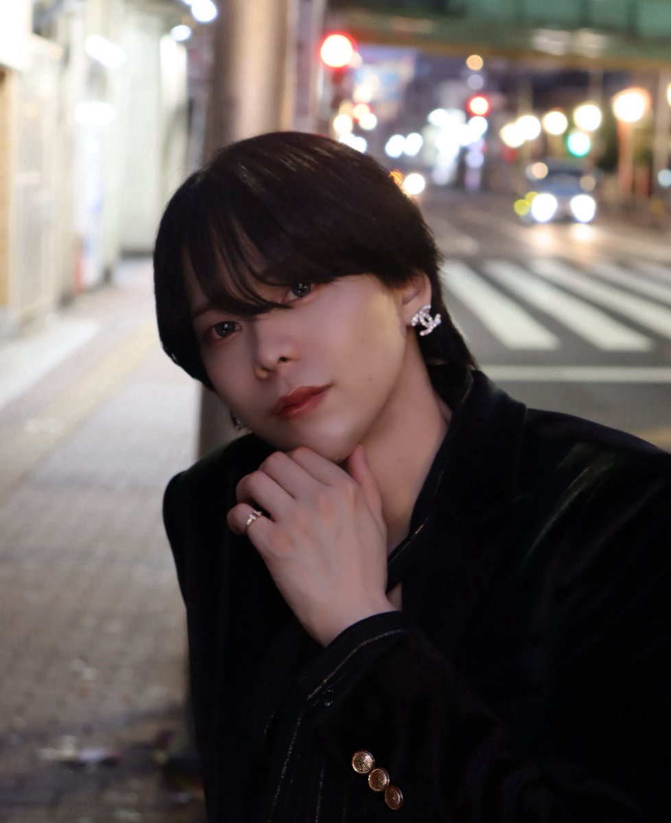 朝方の繁華街すき

#自撮り界隈 #自撮り #美男美女と繋がりたい　#ホスト #いいね返し #自発ください #メンコン　#メン地下 #いいねした人全員フォロー #コンカフェ #歌舞伎町 #歌舞伎