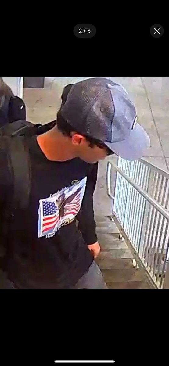 1234Rascalll's tweet image. Anyone that sees this scumbag turn him over to law enforcement