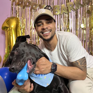 anthony2lucky's tweet image. #BackonTwitter