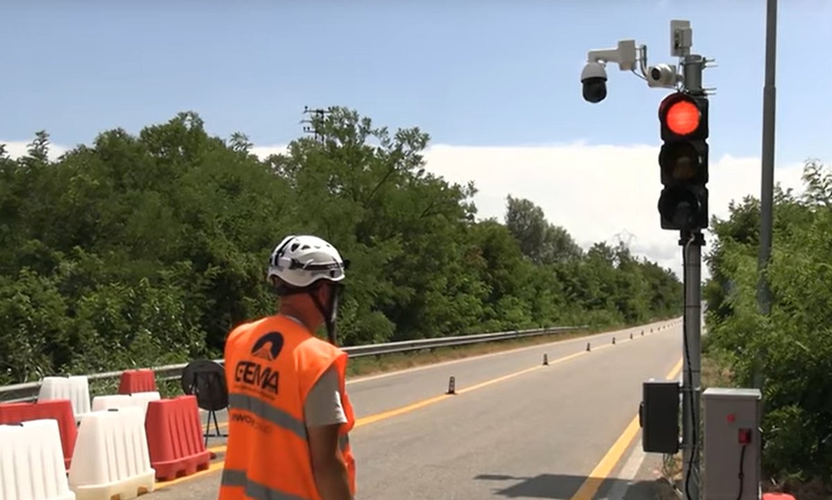 ⭕️ Per  consentire i lavori di RFI sull’impalcato stradale del ponte sul fiume  Po di Bressana ex SS 35, nelle notti del 12, 13 e 14 settembre 2025, il ponte sarà  chiuso al traffico dalle ore 23:00 alle ore 05:00, in entrambe le  direzioni 👉 provincia.pv.it/it/news/ponte-…