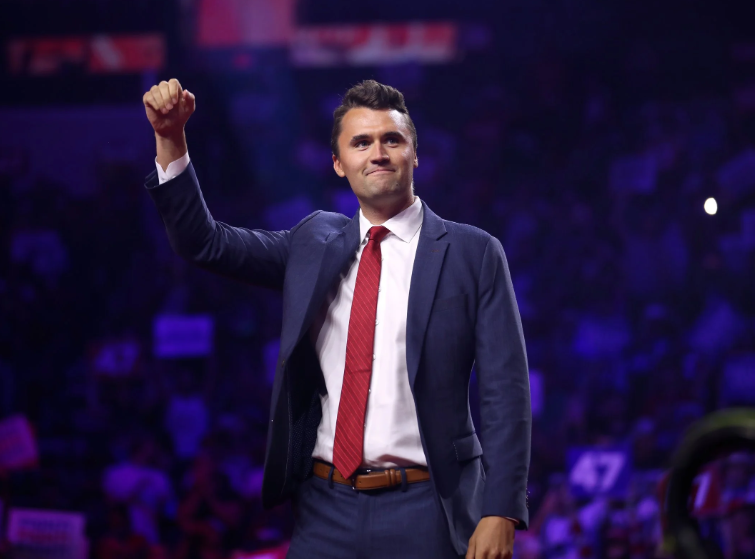 Noto con grandissima soddisfazione che il mio video di ieri abbia fatto da stura: sono saltati i tombini e tanti si sono precipitati fuori dalle fogne a commentare.

La cosa mi aggrada tantissimo: ogni insulto per me è un motivo d’orgoglio, una medaglia da appuntare al petto.