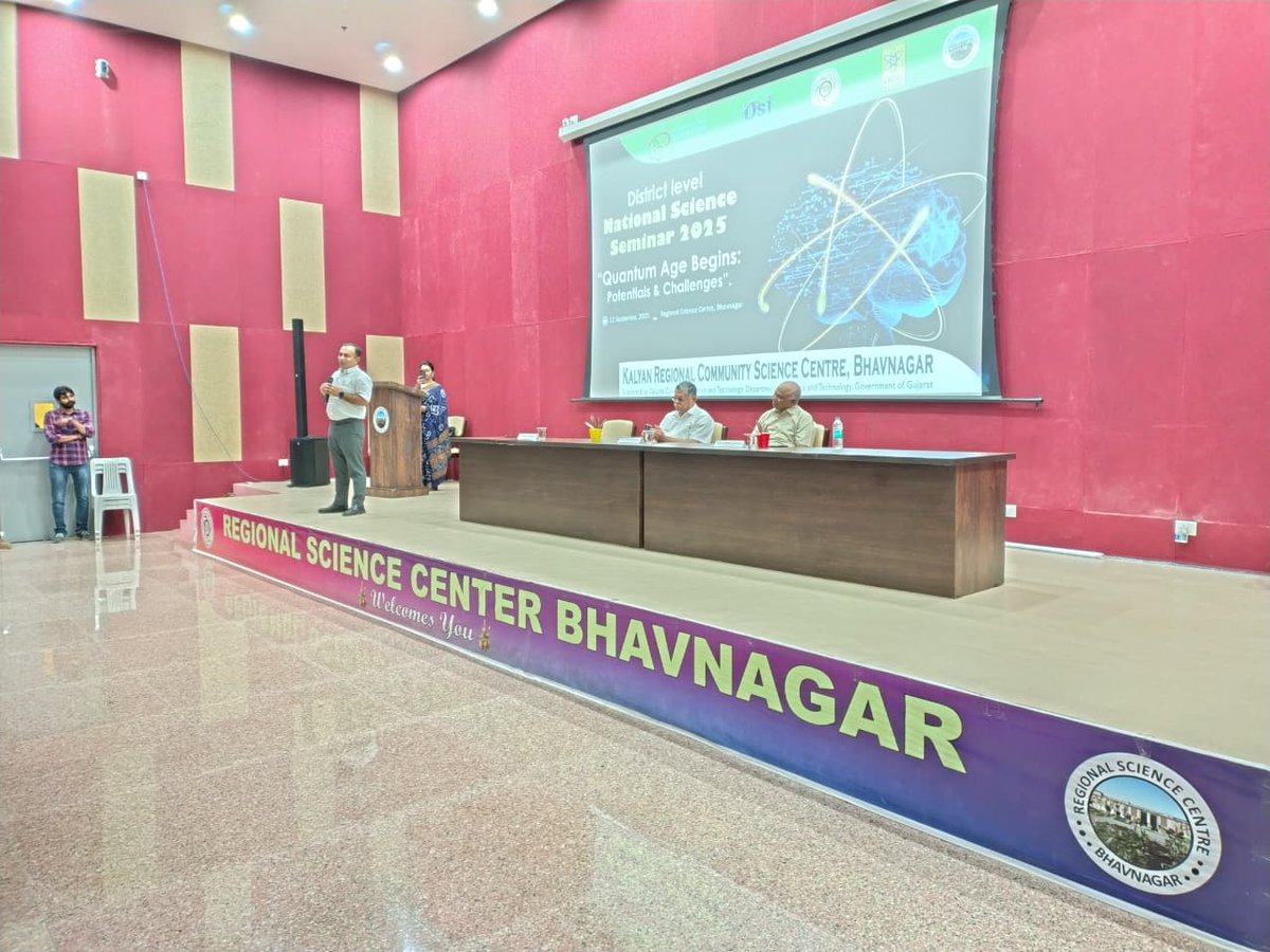 RSCBhavnagar's tweet image. Today district level science seminar was inaugurated @RSCBhavnagar 
Former MP, Sh. Rajendrasinh Rana @ExbjppresidentG
motivated the young minds for positive usage of #quantumtech  
The event was organised under the umbrella of @InfoGujcost &amp;amp; in association with @krcscbhavnagar