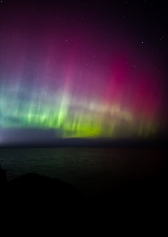 NotMisuses's tweet image. I love the sky and HATE being the reason my team loses