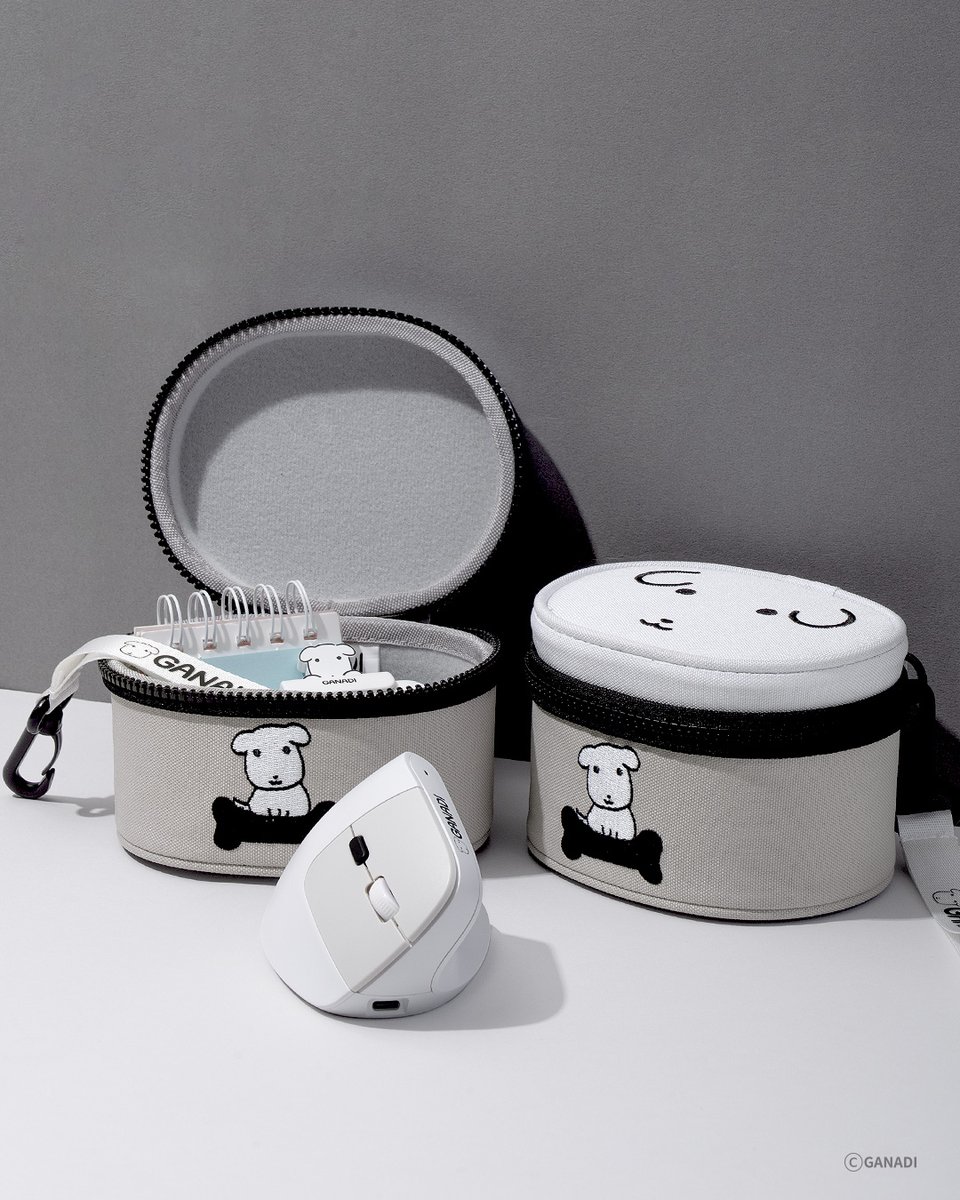 HNFCorpOfficial's tweet image. 카카오 선물하기 단독🎁

가나디 신상 나왔다💖
핸드폰 케이스부터 버티컬 마우스, 미니 탁상시계까지!

 ⏰9월 16일 화요일 오전 10시 ⓄⓅⒺⓃ