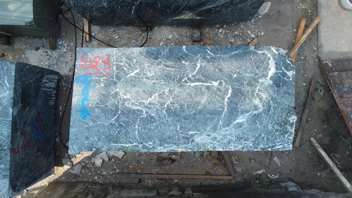 sabeccy's tweet photo. #marbleblocks#quarry#mine#stone#TinosGreen#pradagreen https://t.co/JEJXYbNQMh