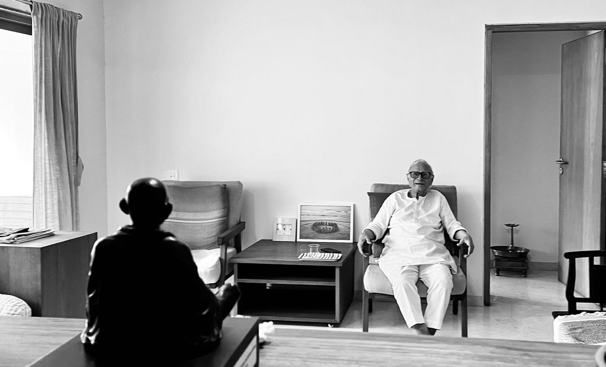 आज प्रकाश भाई का जन्मदिन है। वे 86 के हुए। शतायु हों और सक्रिय रहें। एक सार्थक संचयन के लिए शुक्रिया <a href="/urvish2020/">Urvish Kothari ~ उर्वीश कोठारी</a> भाई। दूसरा भाग जल्द आए!