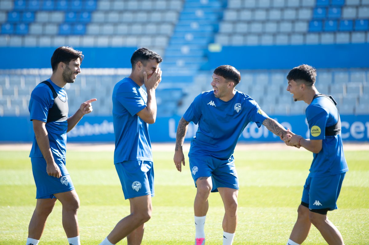 🫶🏻 𝑨𝒎𝒃 𝒆𝒍𝒍𝒔 𝒇𝒊𝒏𝒔 𝒂 𝒍𝒂 𝒇𝒊 𝒅𝒆𝒍 𝒎𝒐́𝒏

#AMQM