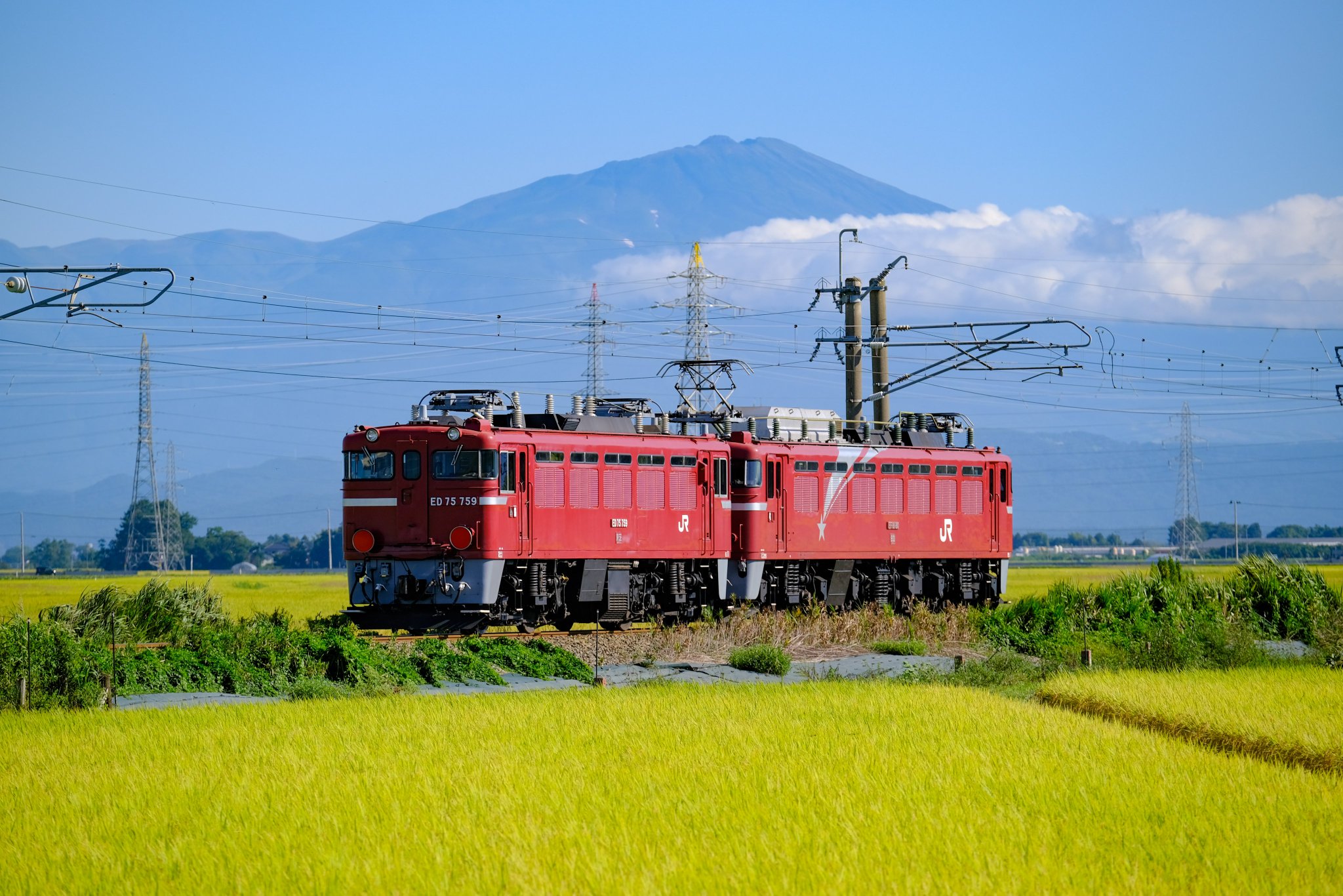 自作の備前焼き　トカゲと小さな台座 自作の備前焼き トカゲと小さな台座