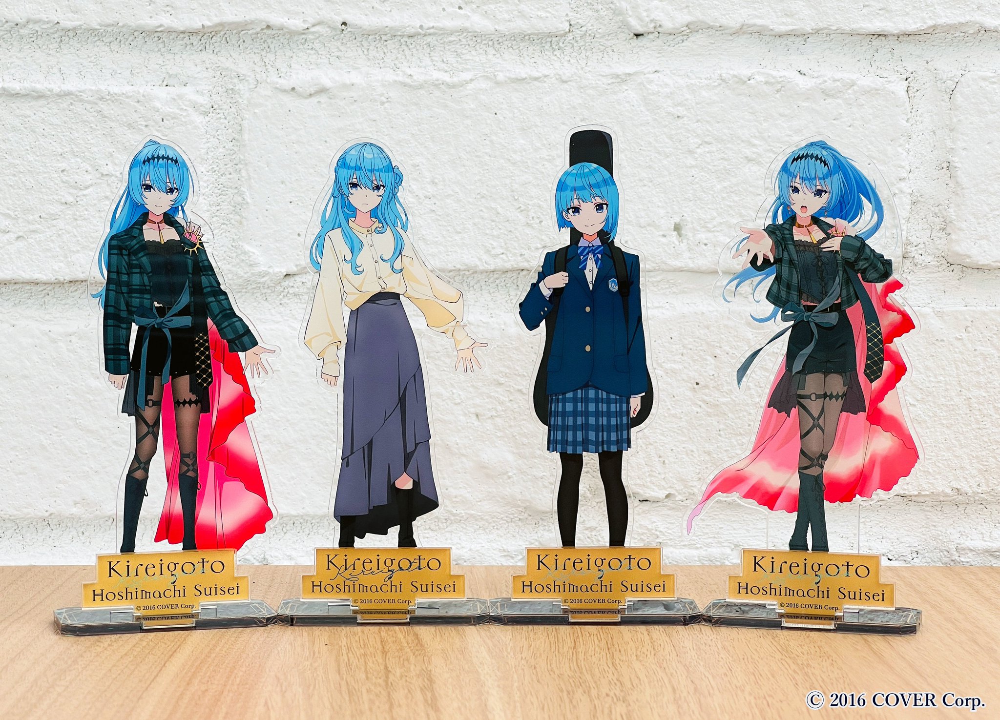 希少　恋は世界征服のあとで 缶バッジ　アクリルキーホルダー　等　大量まとめ売り アニメグッズ 大量 まとめ売り 処分 缶バッジ アクキー アクスタ