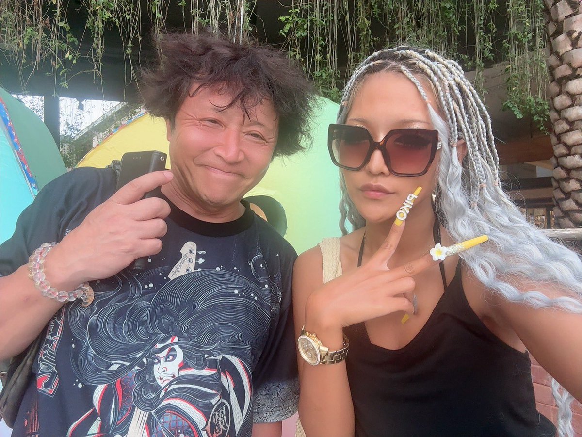 ryu_since2012's tweet photo. 3日前ののツーショット

#サムイ島
#タイ
#chaweng https://t.co/57s1bZsBQO